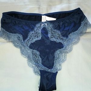 VTG NWT VICTORIA SECRET HIGH WAIST LACE PANTY SMALL